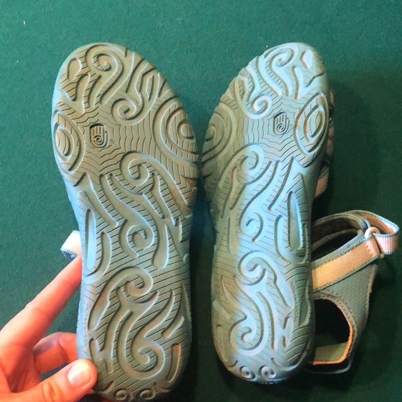 Teva sandals - Picture 3 of 3